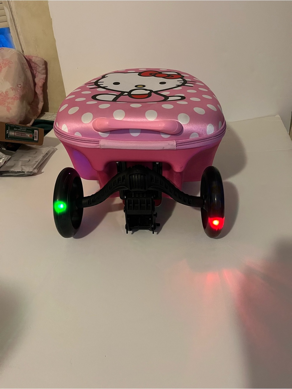Hello Kitty Pink Polka Dot Scooter Seat with Light-Up Wheels